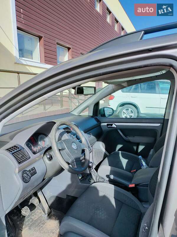 Минивэн Volkswagen Touran 2009 в Виннице
