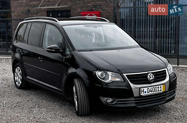 Минивэн Volkswagen Touran 2009 в Виннице