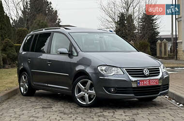 Мінівен Volkswagen Touran 2008 в Сарнах