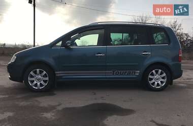 Минивэн Volkswagen Touran 2004 в Луцке