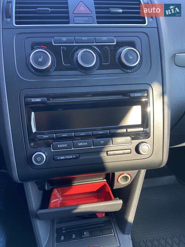 Мінівен Volkswagen Touran 2013 в Львові