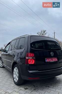 Минивэн Volkswagen Touran 2008 в Святопетровское