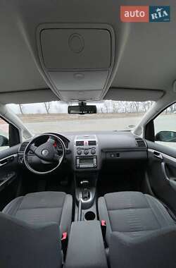 Минивэн Volkswagen Touran 2008 в Святопетровское