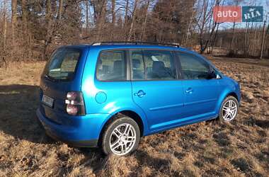 Минивэн Volkswagen Touran 2004 в Коломые