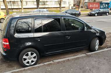 Мінівен Volkswagen Touran 2004 в Києві