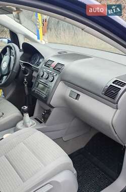 Мінівен Volkswagen Touran 2004 в 