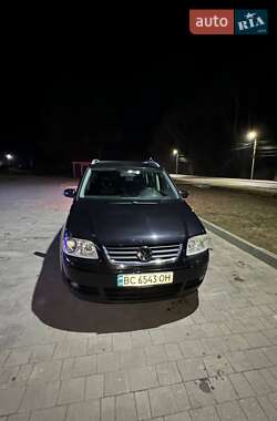 Мінівен Volkswagen Touran 2005 в Новояворівську