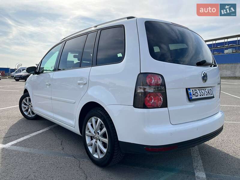 Мінівен Volkswagen Touran 2009 в Вінниці
