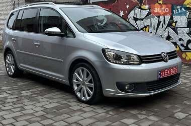 Минивэн Volkswagen Touran 2012 в 