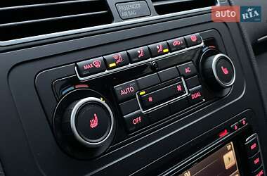 Минивэн Volkswagen Touran 2012 в 
