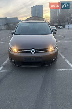 Минивэн Volkswagen Touran 2013 в Киеве