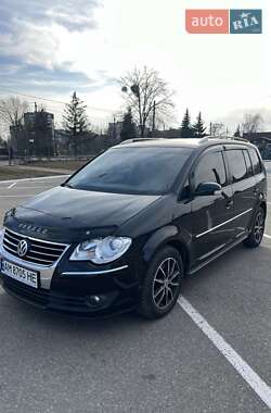 Минивэн Volkswagen Touran 2006 в Житомире