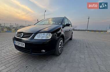 Мінівен Volkswagen Touran 2005 в Кілії