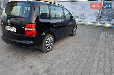 Мінівен Volkswagen Touran 2005 в Кілії