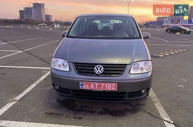 Минивэн Volkswagen Touran 2005 в Киеве