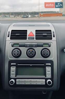 Минивэн Volkswagen Touran 2007 в 