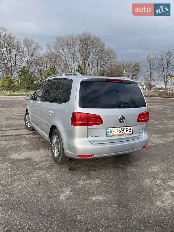 Минивэн Volkswagen Touran 2013 в Краматорске