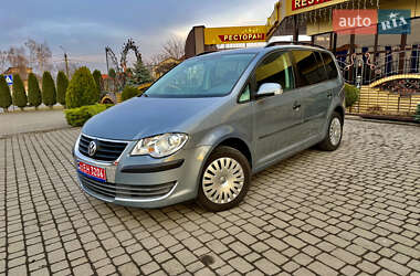 Мінівен Volkswagen Touran 2008 в 