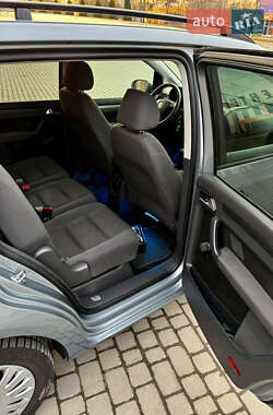 Мінівен Volkswagen Touran 2008 в 