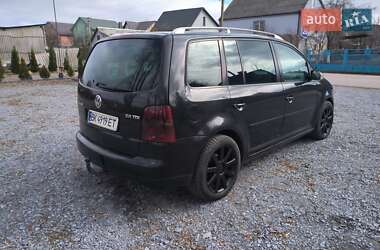 Минивэн Volkswagen Touran 2006 в 