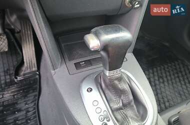 Минивэн Volkswagen Touran 2006 в 