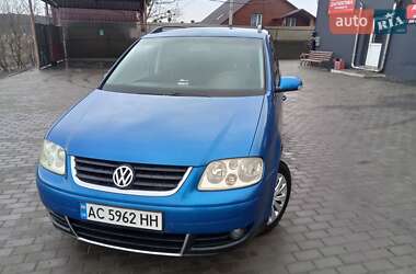 Минивэн Volkswagen Touran 2003 в 