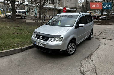 Минивэн Volkswagen Touran 2006 в Южноукраинске