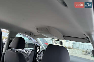 Минивэн Volkswagen Touran 2006 в 