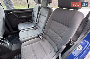 Минивэн Volkswagen Touran 2003 в 