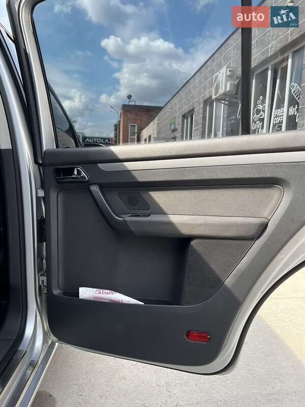 Минивэн Volkswagen Touran 2005 в Чернигове