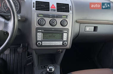 Минивэн Volkswagen Touran 2008 в 