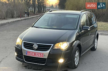 Минивэн Volkswagen Touran 2008 в 