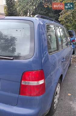 Минивэн Volkswagen Touran 2005 в 