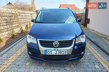 Минивэн Volkswagen Touran 2009 в 