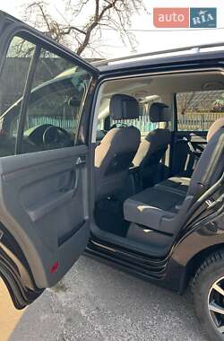 Минивэн Volkswagen Touran 2015 в 