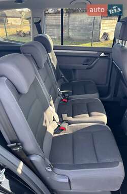 Минивэн Volkswagen Touran 2015 в 