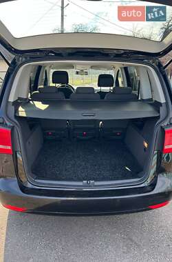 Минивэн Volkswagen Touran 2015 в 