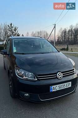 Минивэн Volkswagen Touran 2015 в 