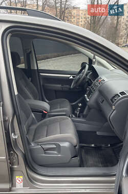 Минивэн Volkswagen Touran 2008 в Виннице