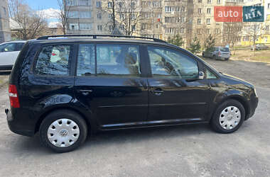 Минивэн Volkswagen Touran 2005 в 