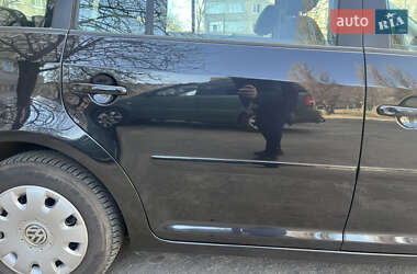 Минивэн Volkswagen Touran 2005 в 