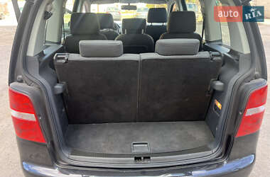 Минивэн Volkswagen Touran 2005 в 