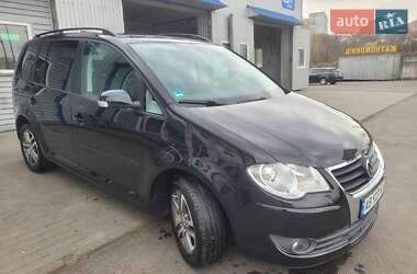 Минивэн Volkswagen Touran 2009 в 