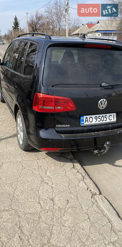 Мінівен Volkswagen Touran 2010 в Первомайську