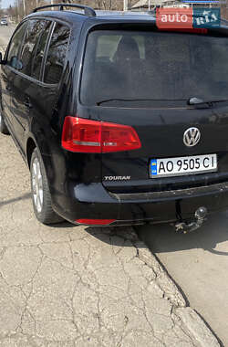 Минивэн Volkswagen Touran 2010 в 