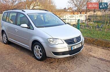 Мінівен Volkswagen Touran 2008 в 