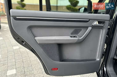 Минивэн Volkswagen Touran 2011 в 