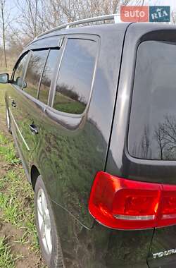 Минивэн Volkswagen Touran 2013 в 