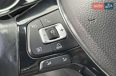 Микровэн Volkswagen Touran 2016 в 