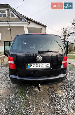 Мінівен Volkswagen Touran 2005 в 